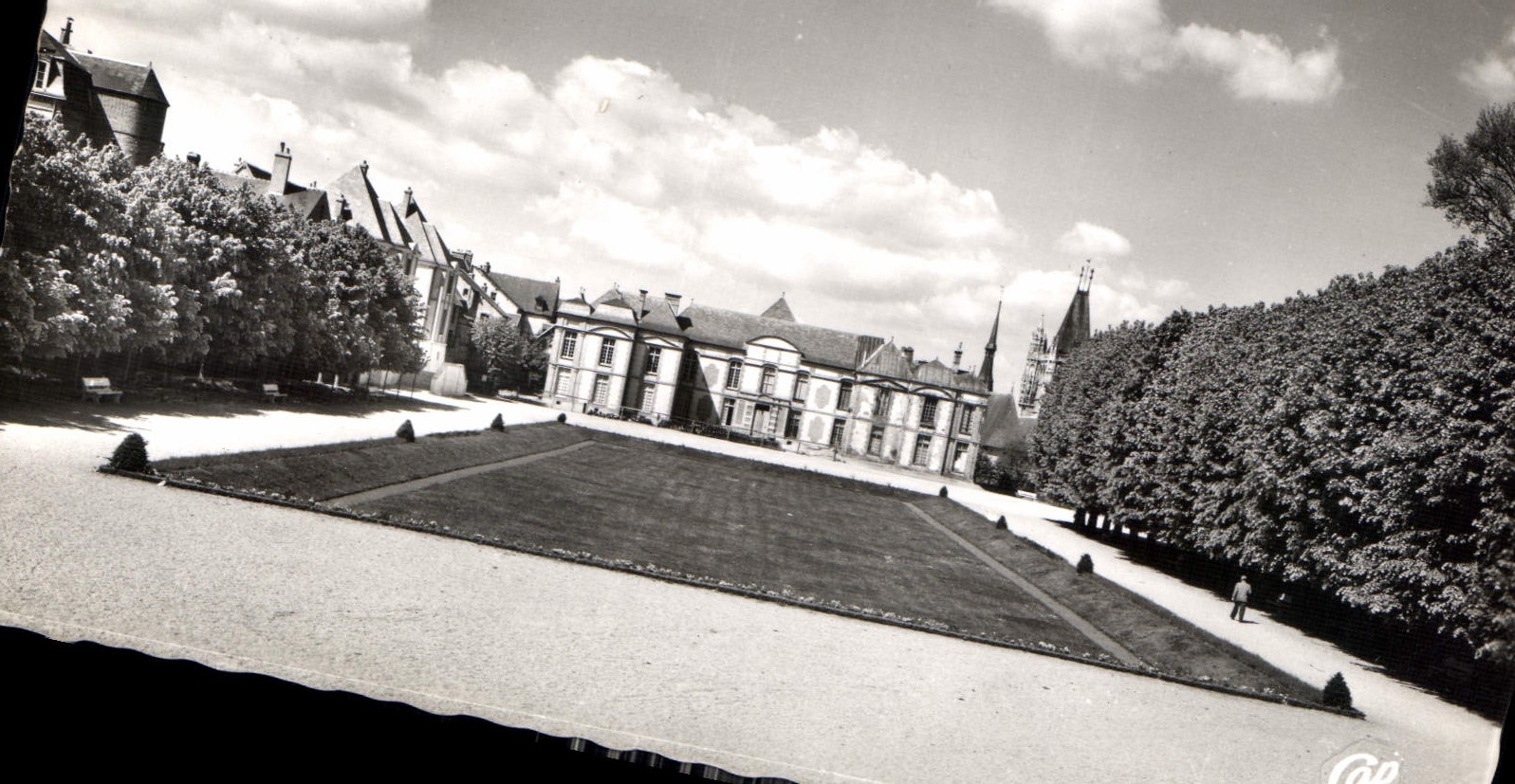 CPA L'Aigle le Chateau et le Parc 