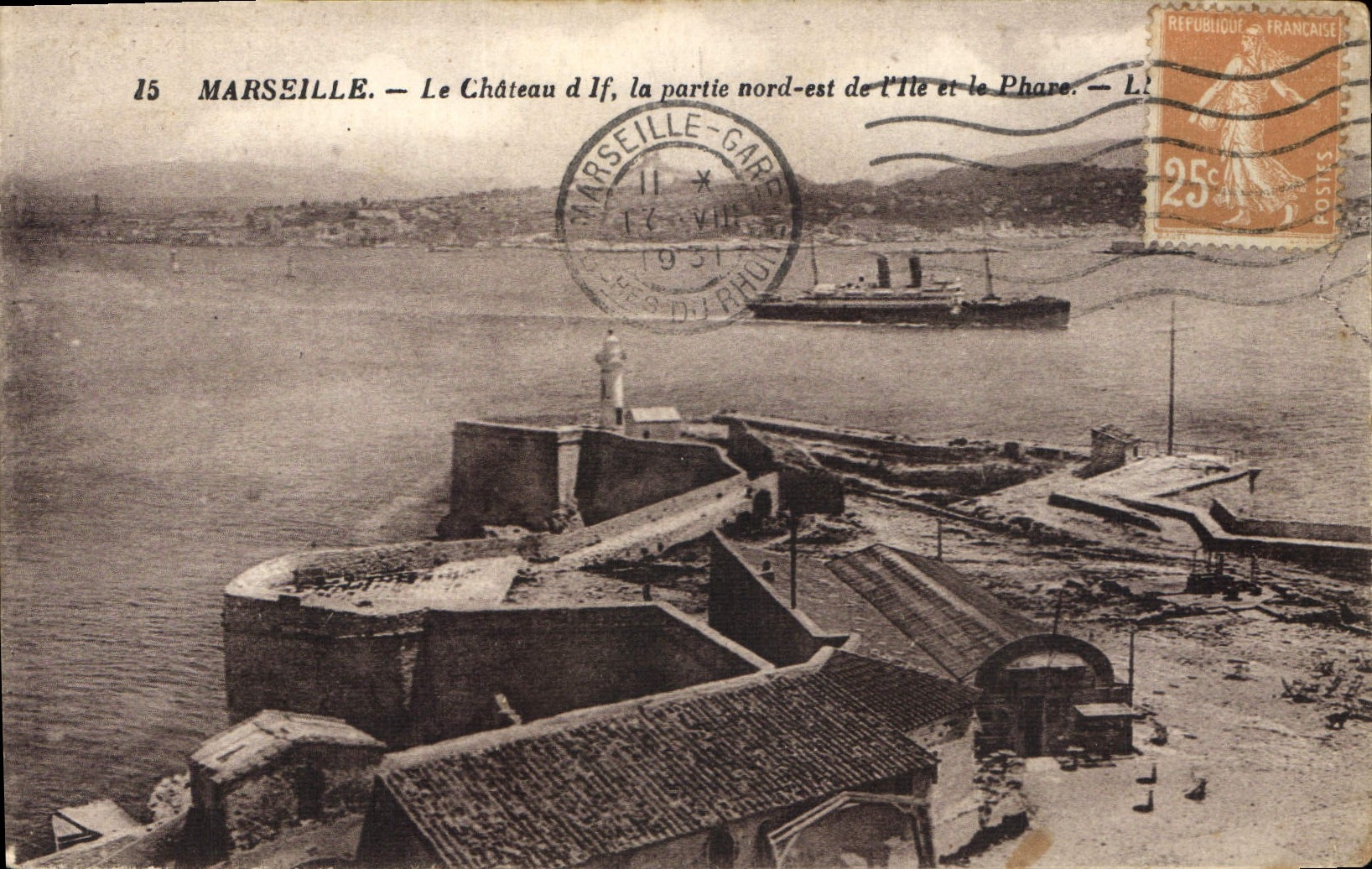 CPA Marseille le Chateau d'If la Partie nord est de l'Ile et le Phare Bateau