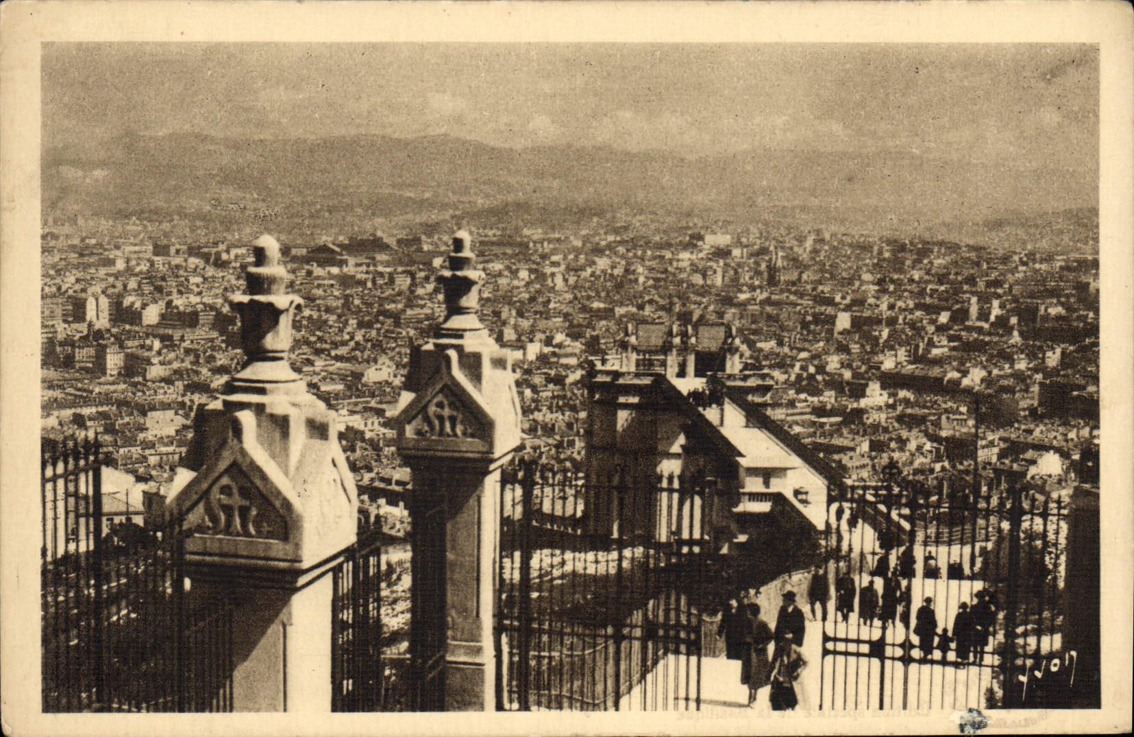 CPA Marseille N D de la Garde Portail d'entree de la Colline 