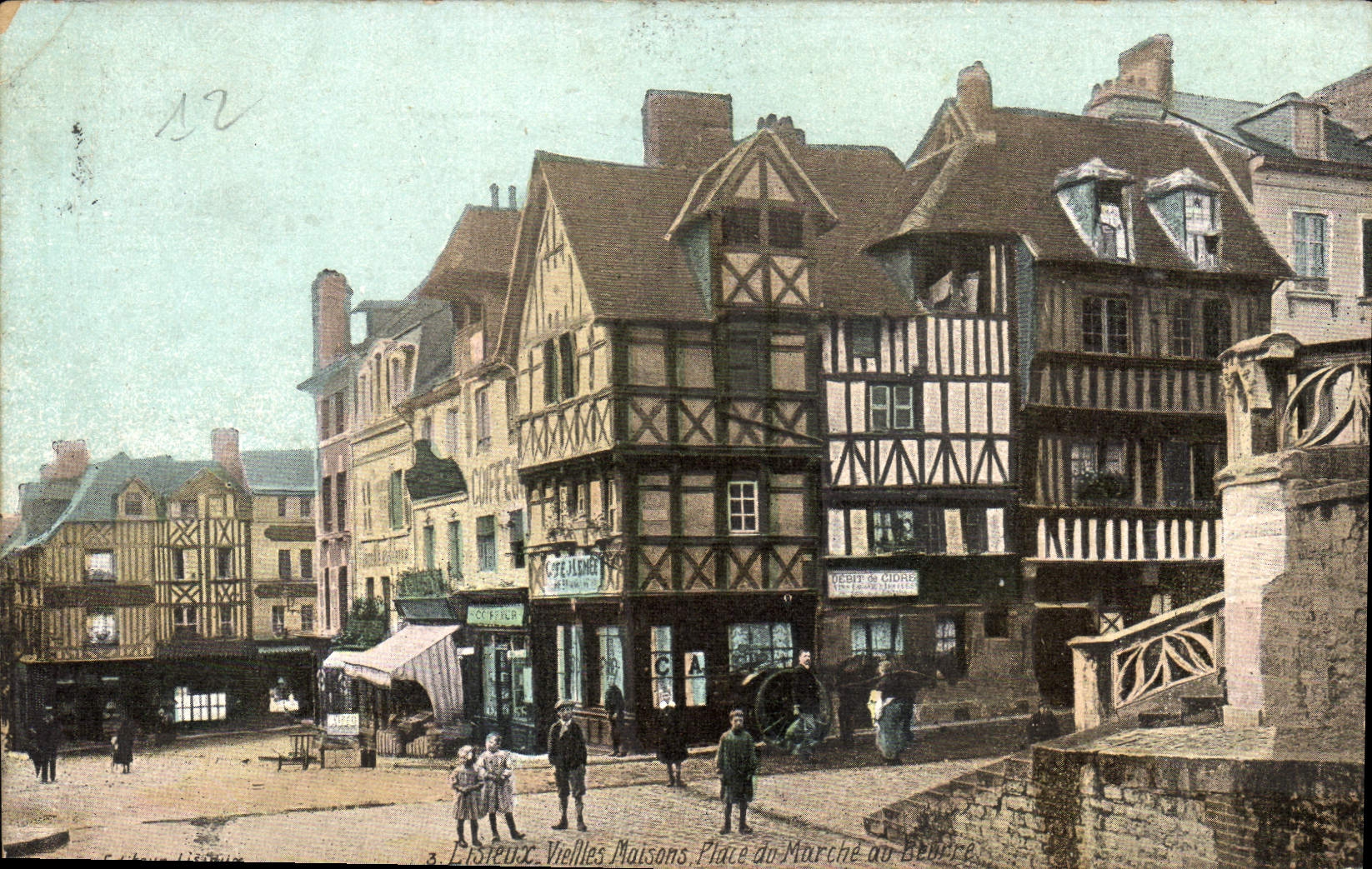 CPA Lisieux Vieilles Maisons Place du Marche au 