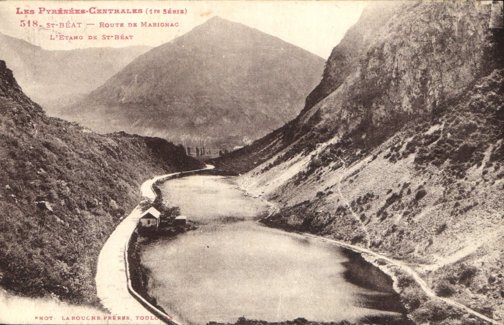 CPA Les Pyrenees Centrales 1er serie St Beat route de Marignac l'Etang de St Beat 
