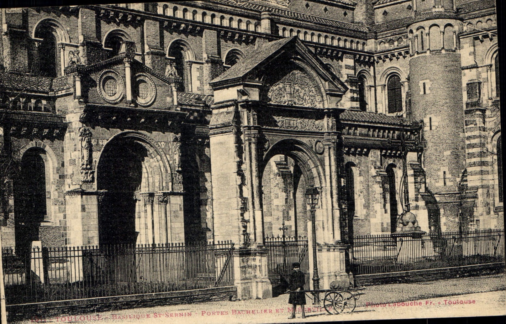 CPA Toulouse Basilique St Sernin Portes 