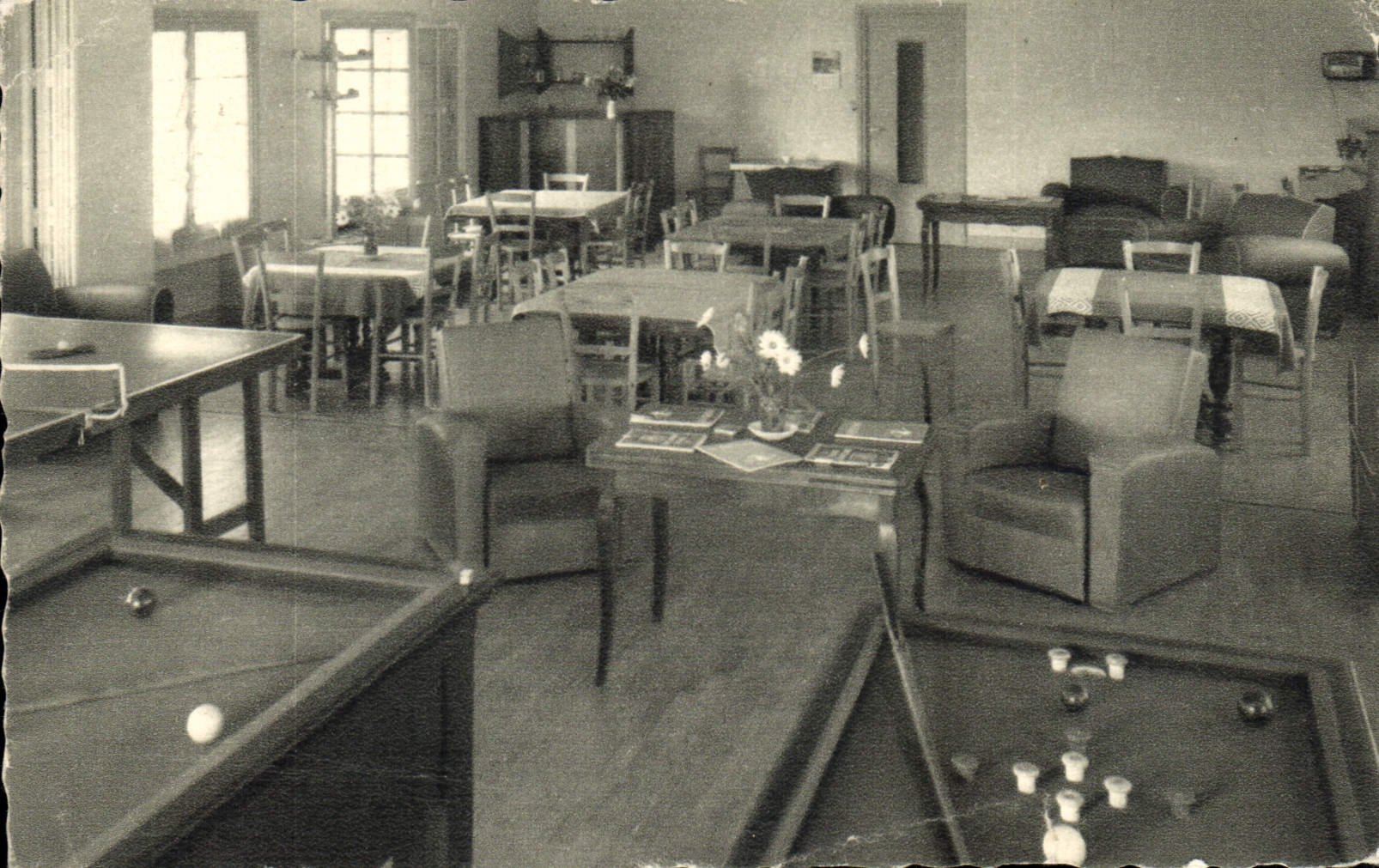 CPA Foyer d'Estienne d'Orves Salle des Bordaches Billard