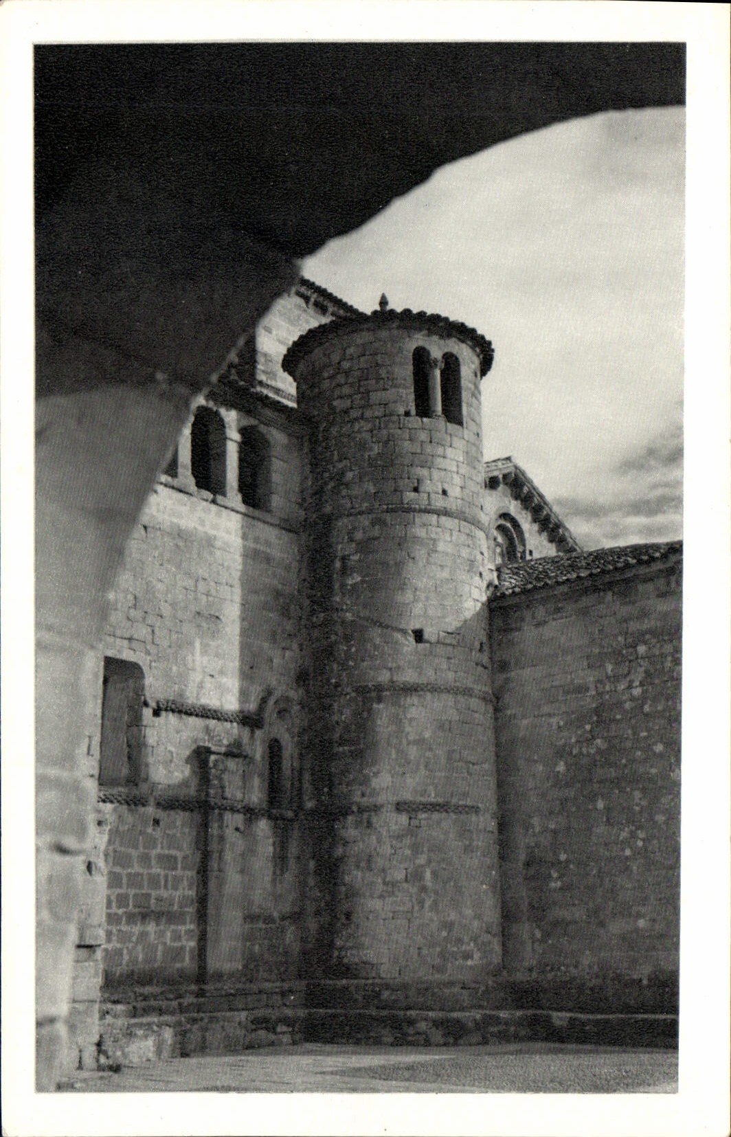 CPA Santillana Del Mar Real e Insigne Colegiata Torre cilindrice 