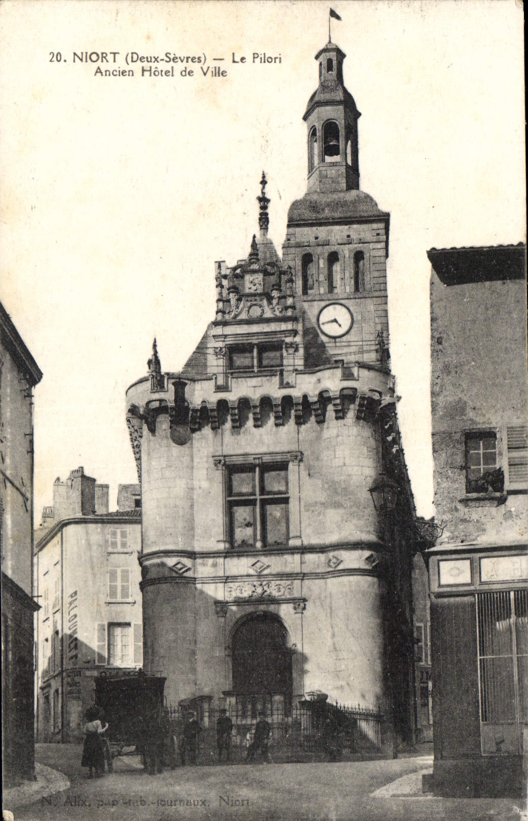 CPA Niort Deux Sevres le Pilori Ancien Hotel de Ville