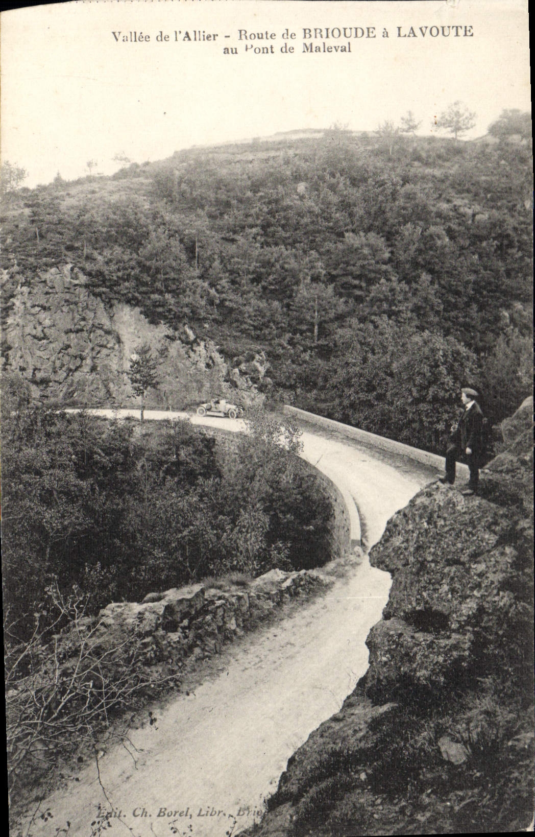 CPA Vallee de l'Allier route de Brioude a Lavoute au Pont de Maleval