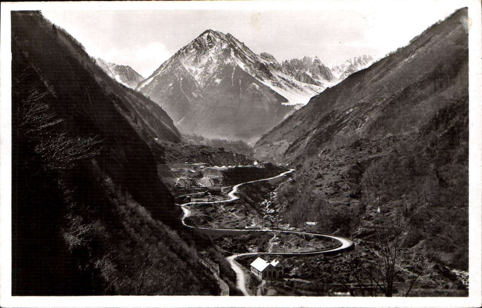 CPA Cauterets le Colimacon et le Peguere