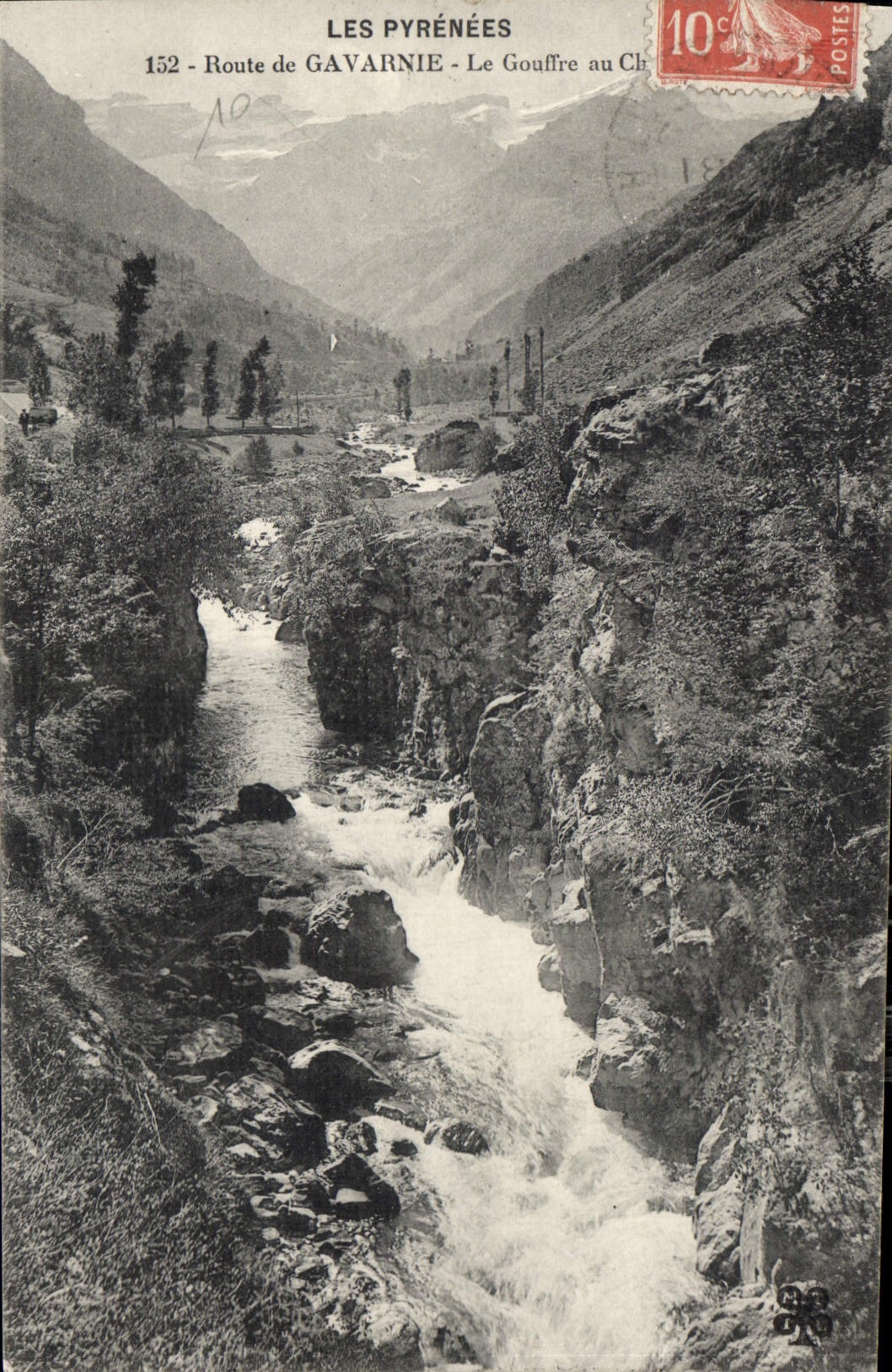 CPA Les Pyrenees route de Gavarnie le Gouffre au Chaos 