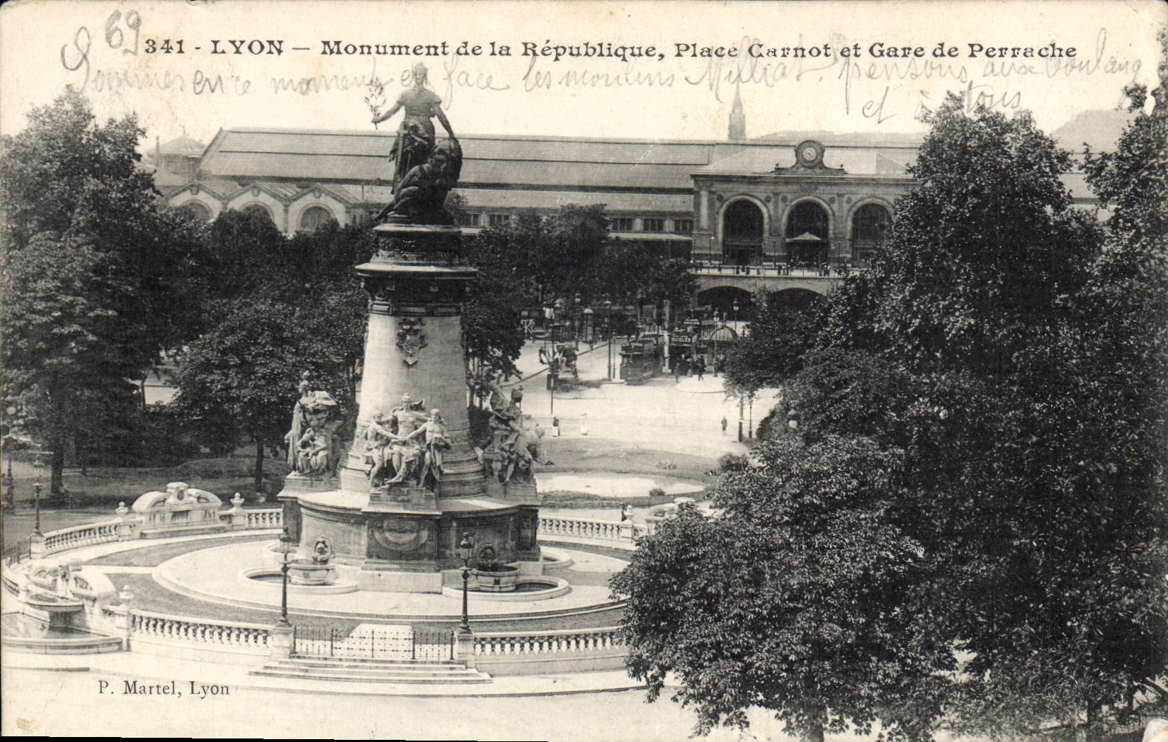 CPA Lyon Monument de la Republique Place Carnot et Gare de Perrache