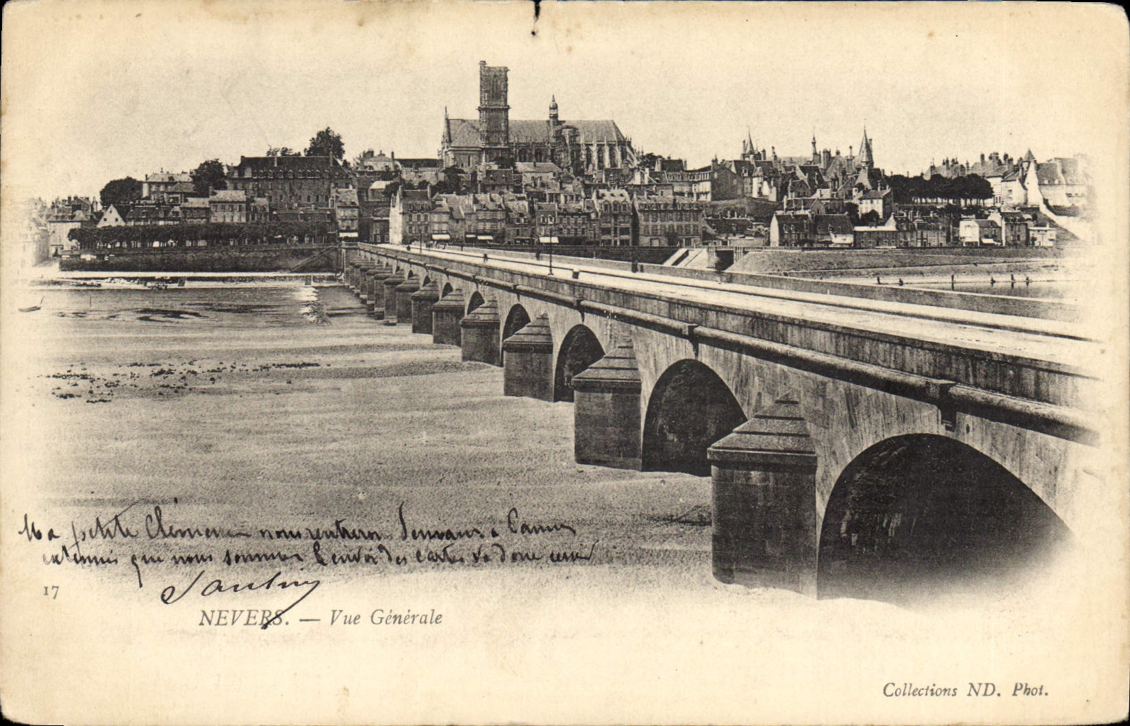 CPA Nevers vue generale 