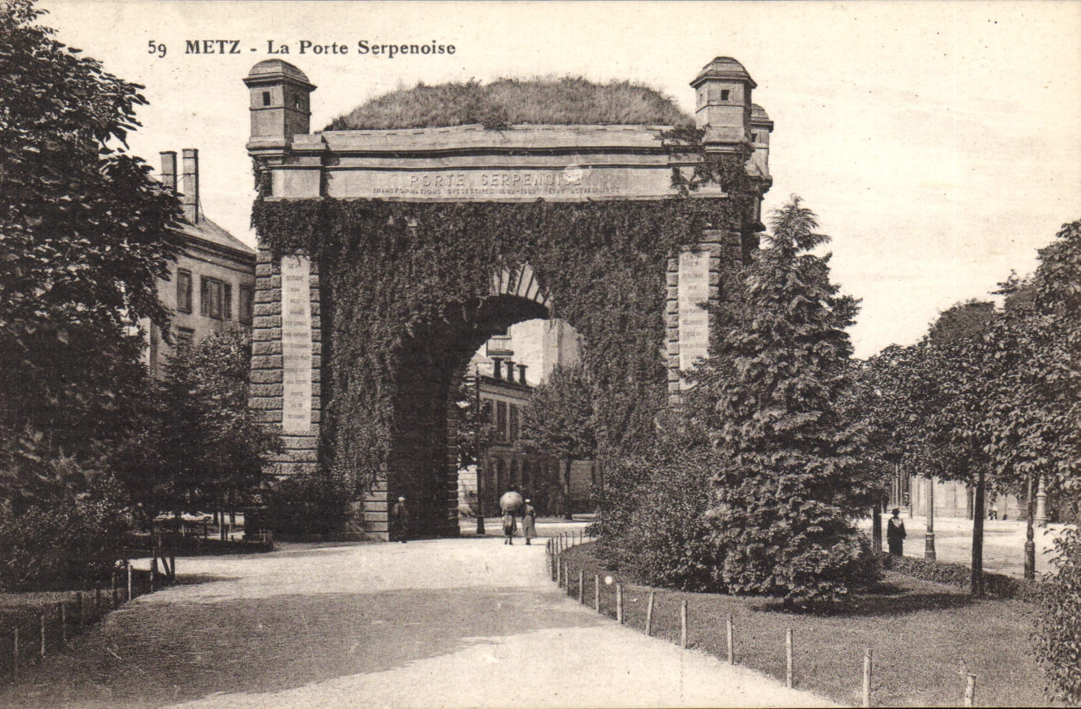 CPA Metz le Porte Serpenoise 