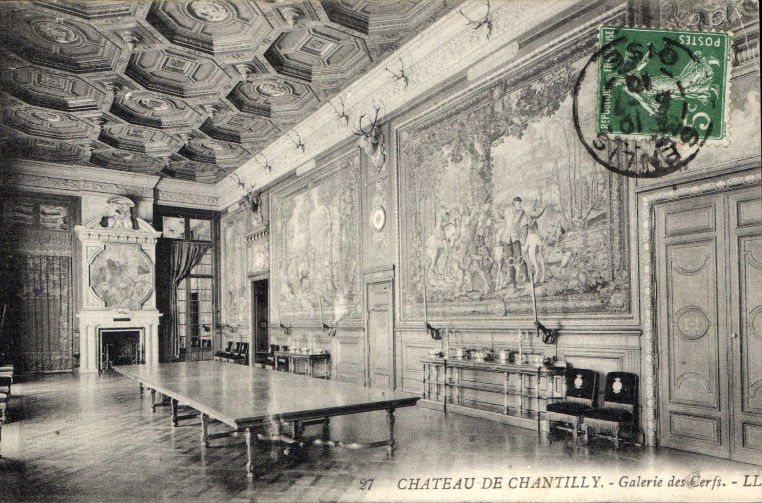 CPA Chateau de Chantilly Galerie des Cerfs