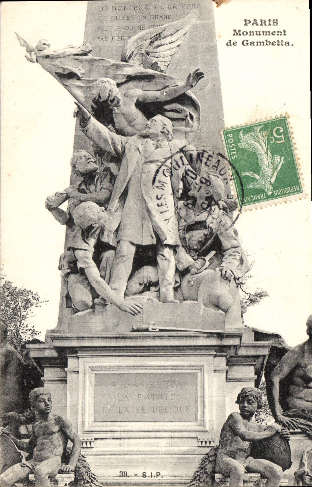CPA Paris Monument de Gambetta