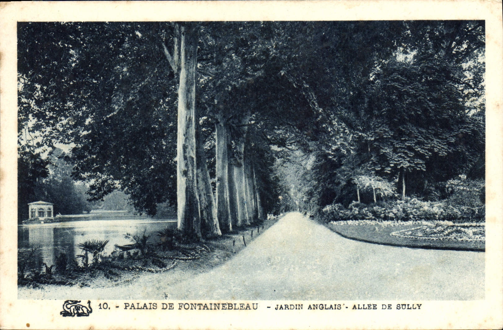 CPA Palais de Fontainebleau Jardin Anglais Anglais Allee de Sully 