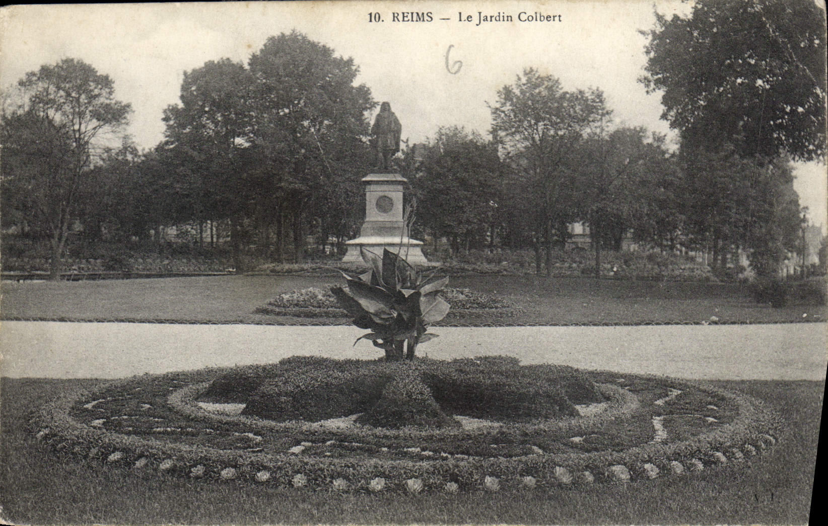CPA Reims le Jardin Colbert 