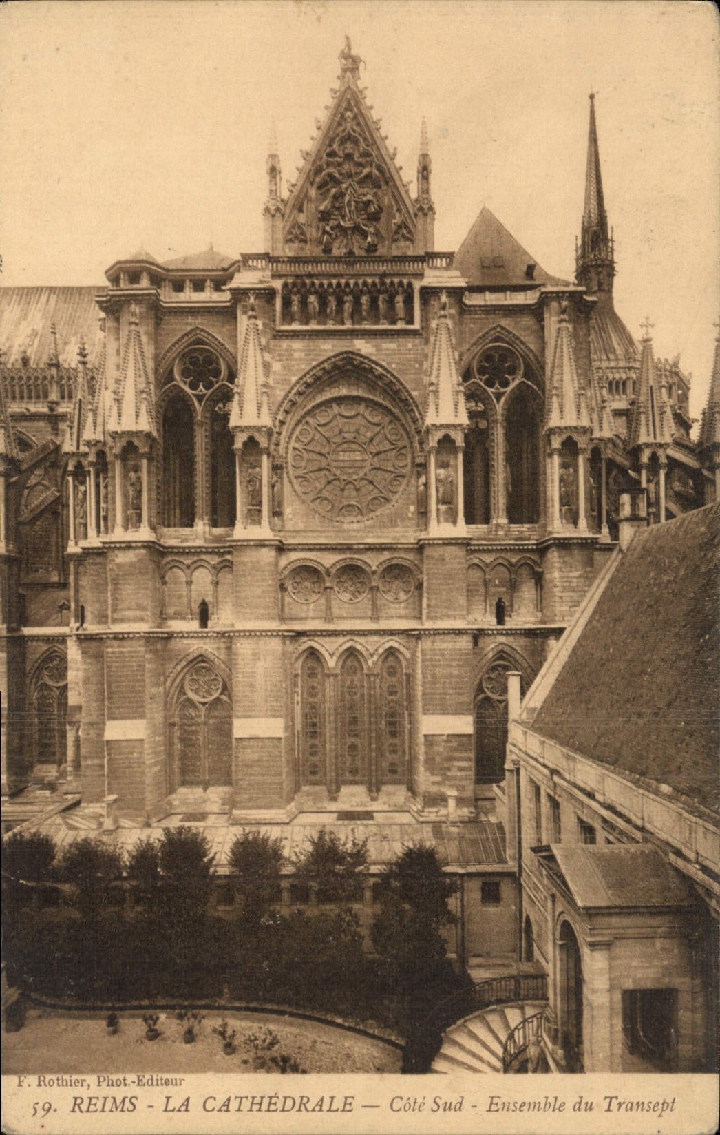 CPA Reims la Cathedrale Cote Sud Ensemble du Transept 