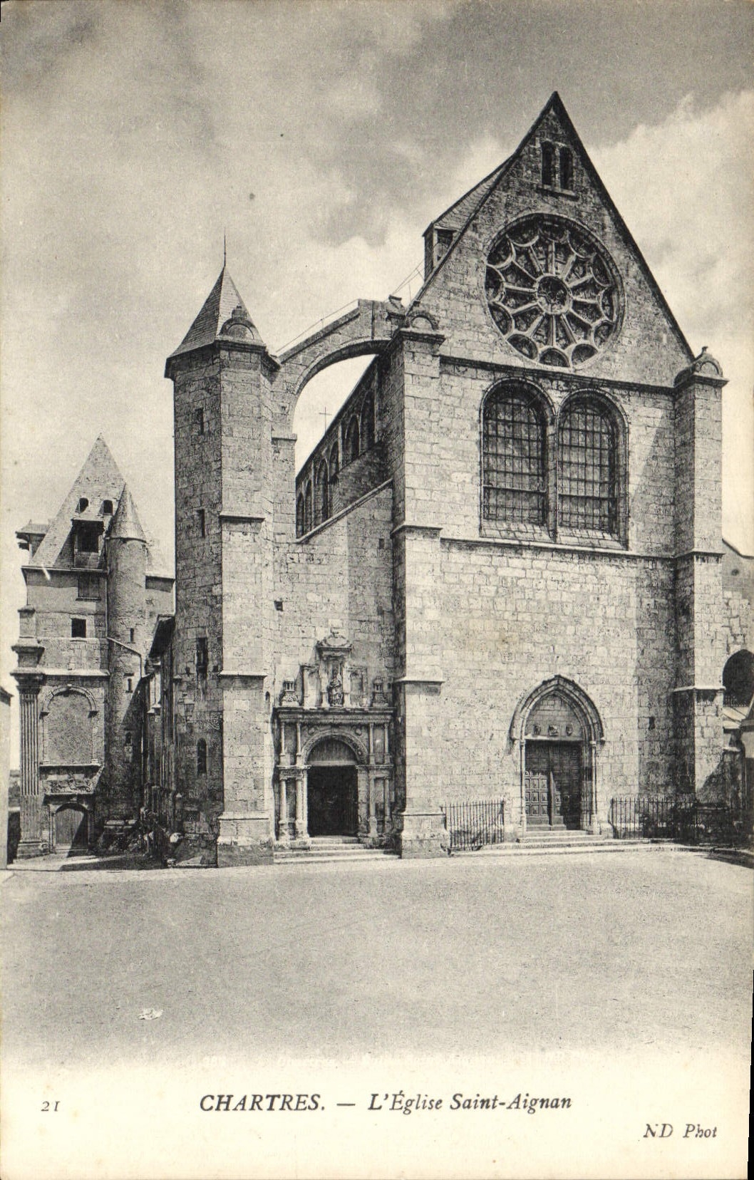 CPA Chartres l'Eglise Saint Aignan 