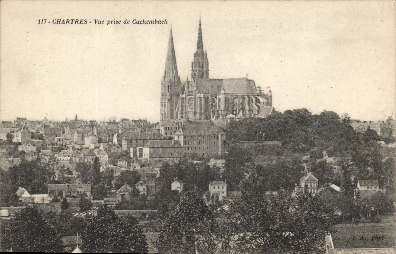 CPA Chartres Vue prise de Cachemback 