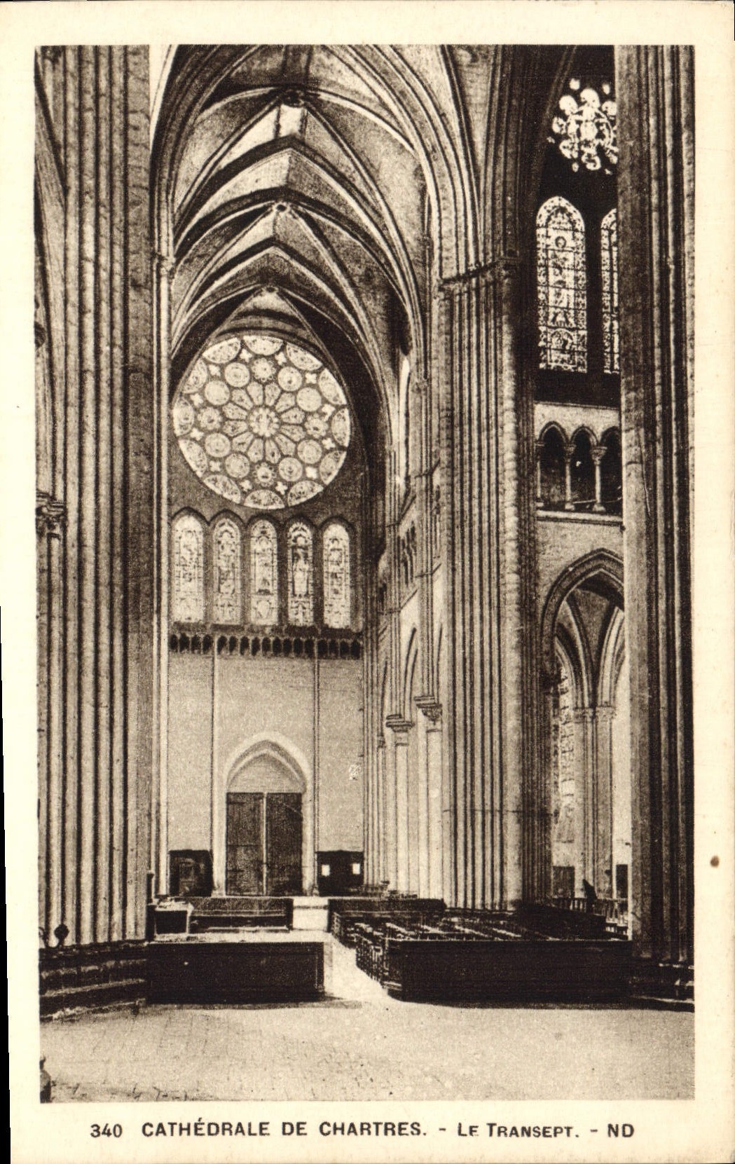 CPA Cathedrale de Chartres Le Transept 