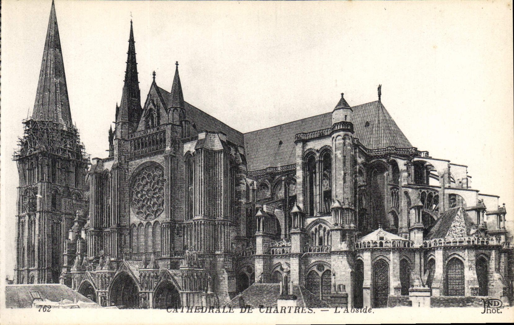 CPA Cathedrale de Chartres l'Abside 