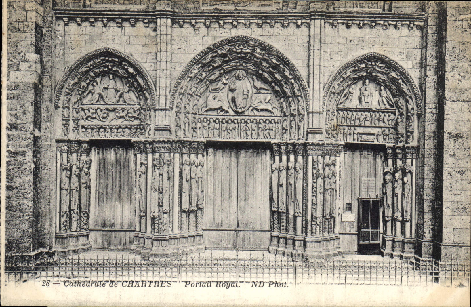 CPA Cathedrale de Chartres Portail Royal