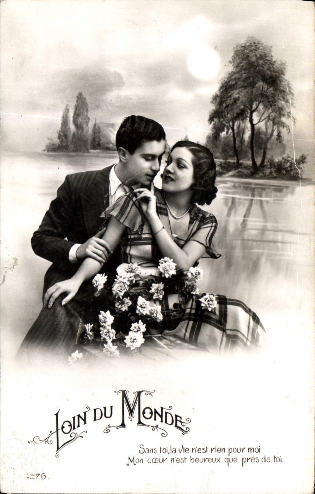 CPA Loin du Monde Femme