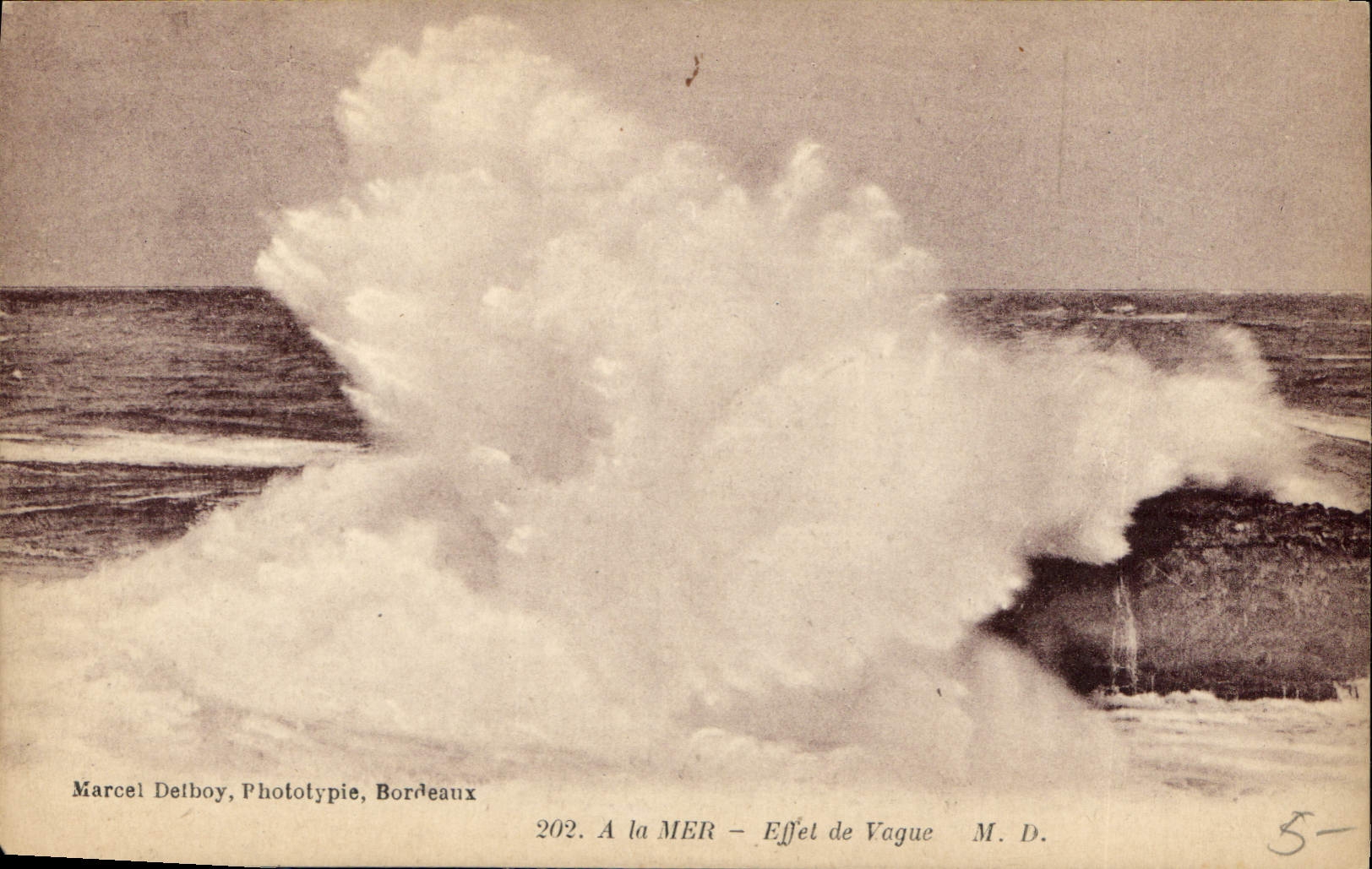 CPA A la Mer Effet de Vague 
