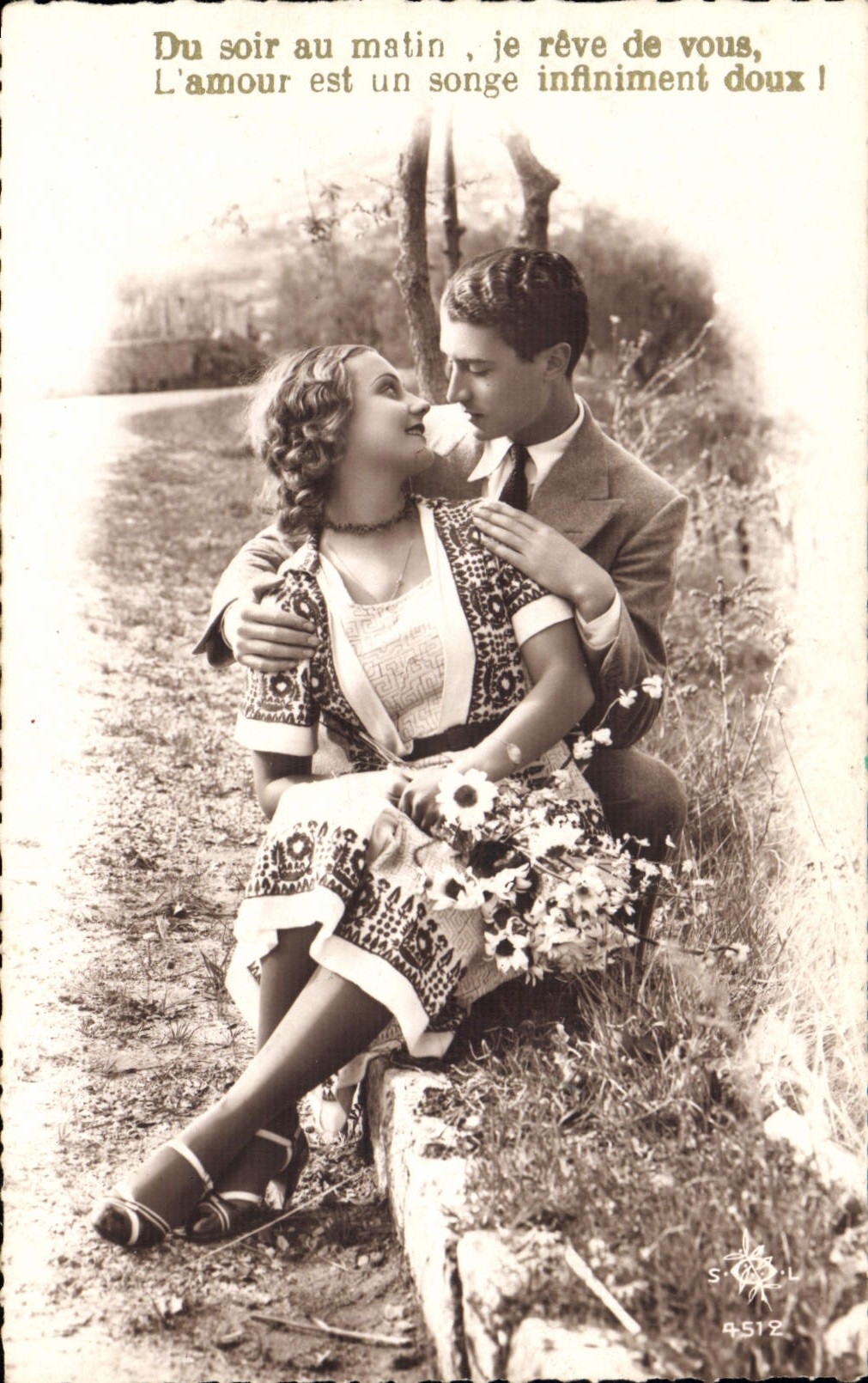 CPA Du soir au matin je reve de vous l'amour est un songe infiniment doux Femme