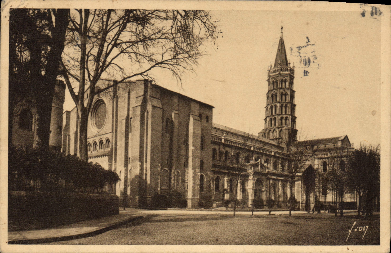 CPA Toulouse Haute Garonne L'Eglise St Sernin constr du XI au XIII siecle