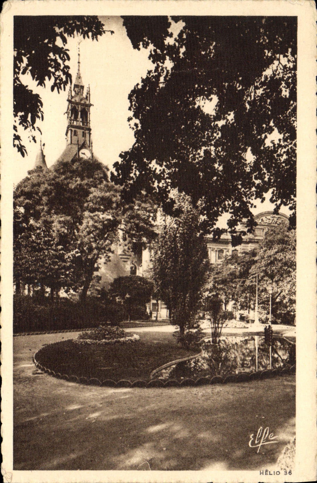 CPA Pyrenees Ocean Toulouse Square et Donjon du Capitole 