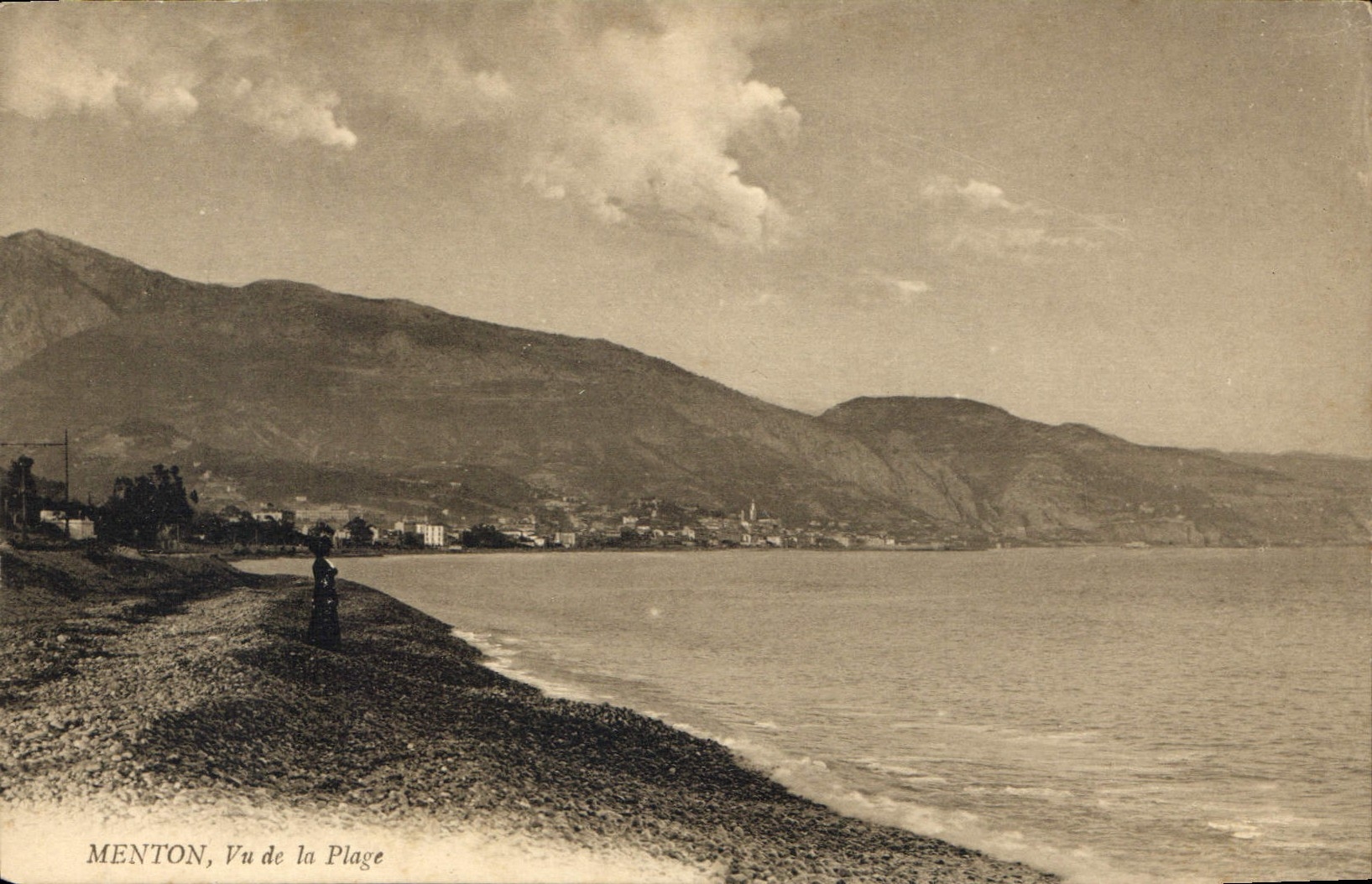 CPA Menton vu de la Plage 