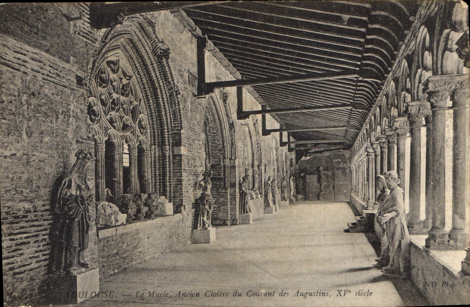 CPA Toulouse Le Musee Ancien cloitre du Couvent des Augustins 