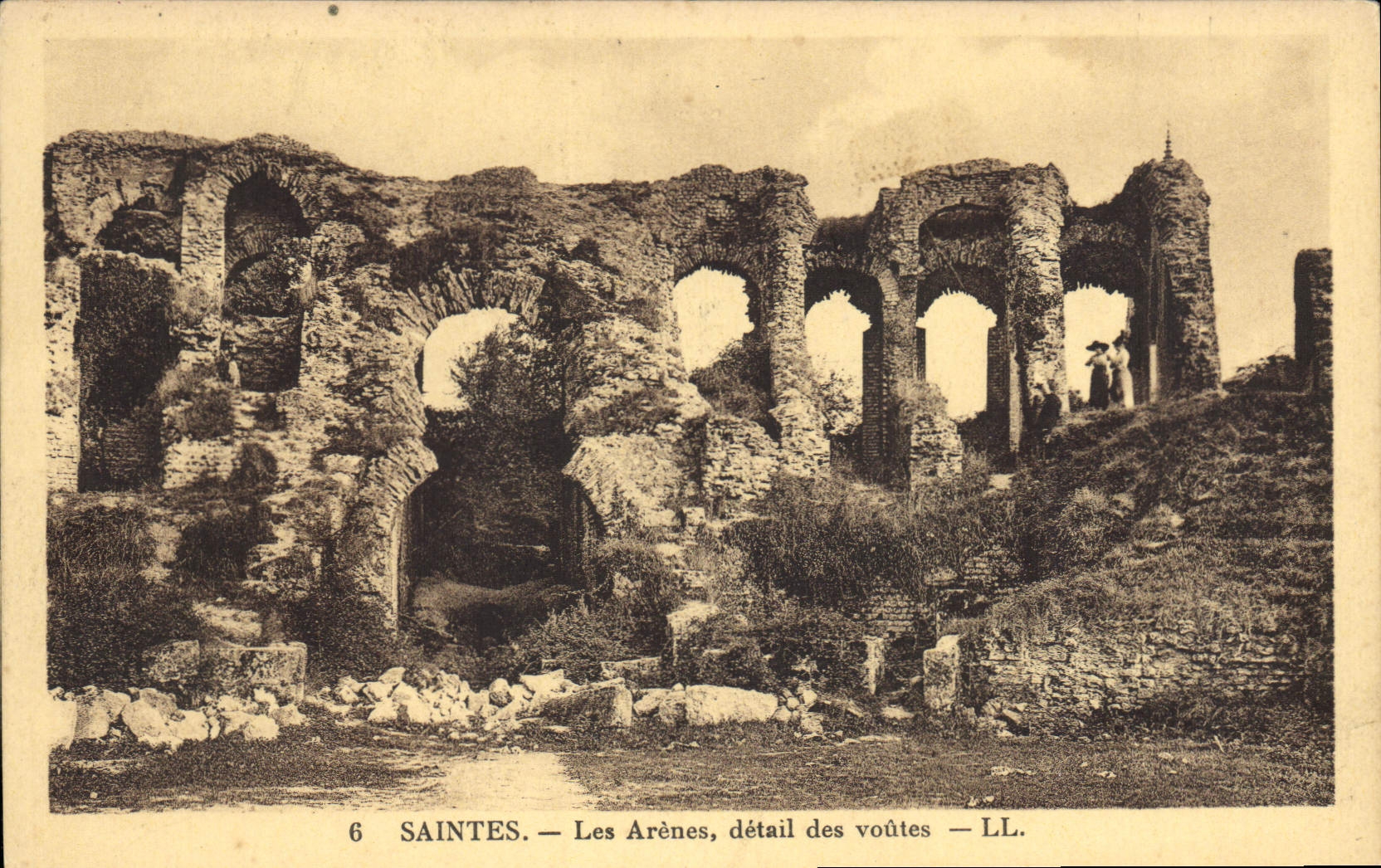 CPA Saintes Les Arenes detail des voutes 
