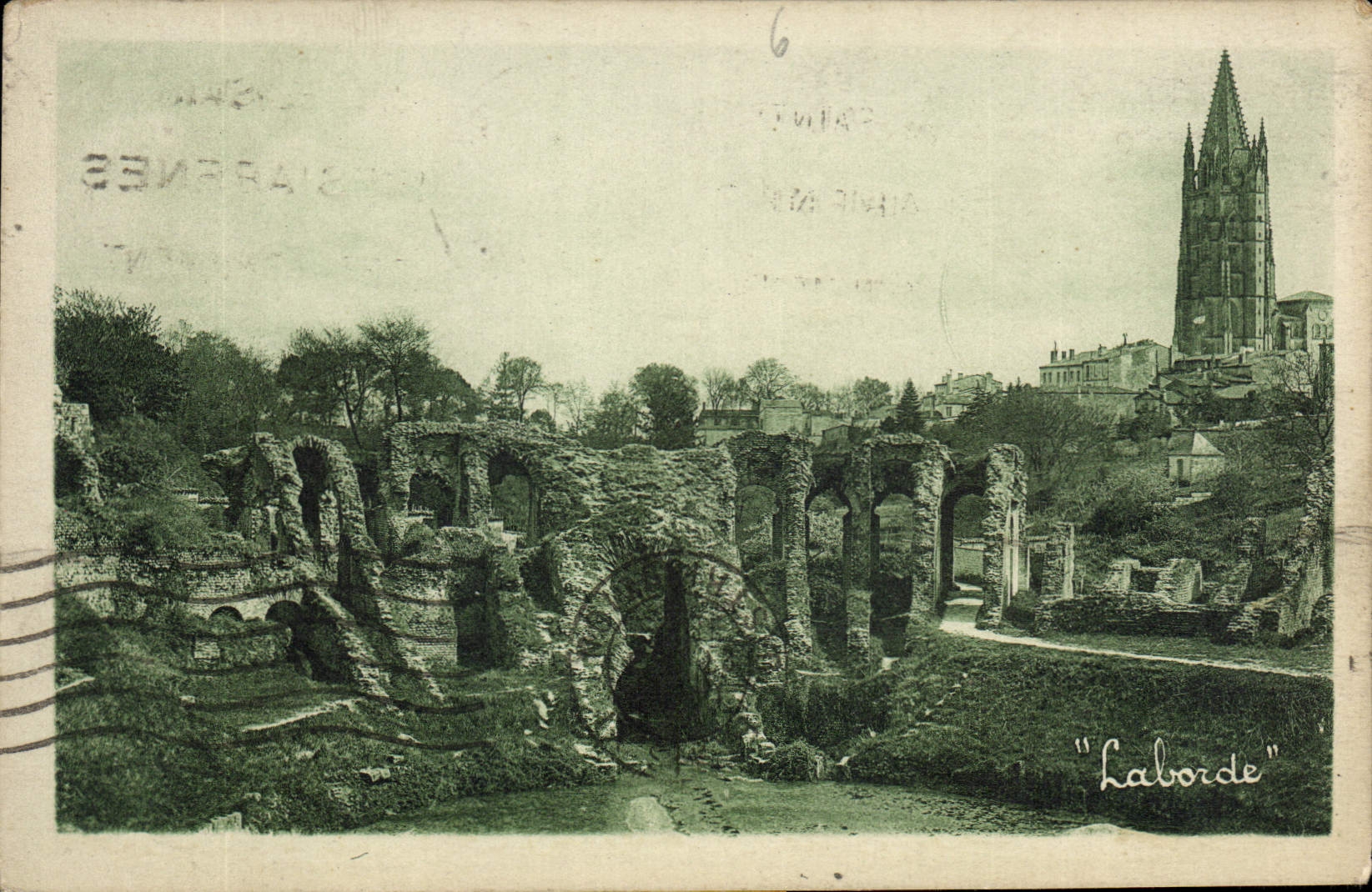 CPA Saintes Ch Inf Arenes gallo romaine et Clocher de Saint Eutrope 