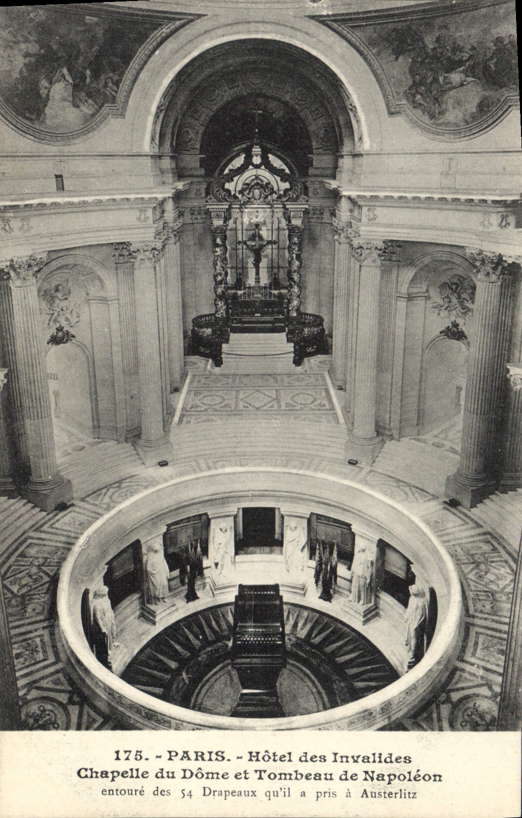 CPA Paris Hotel des Invalides Chapelle du Dome et Tombeau de Napoleon