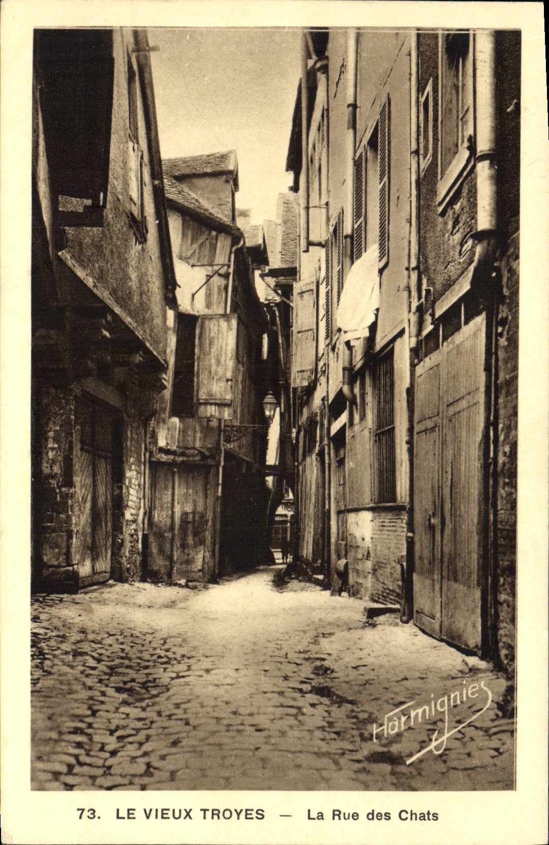 CPA Le Vieux Troyes La Rue des Chats 