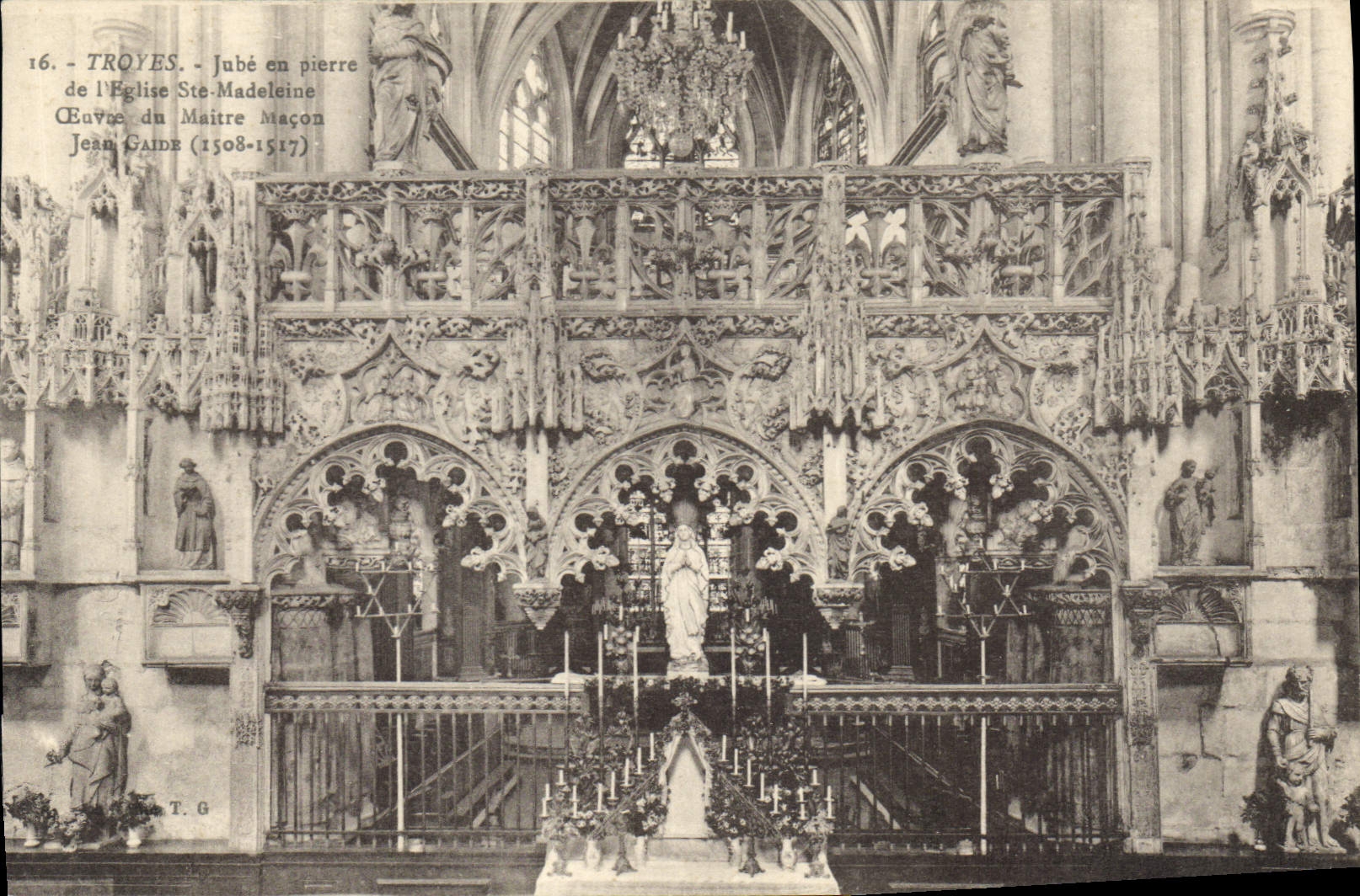 CPA Troyes Jube en pierre de l'Eglise Ste Madeleine 
