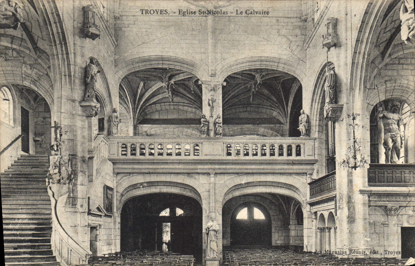 CPA Troyes  Eglise St Nicolas Le Calvaire 