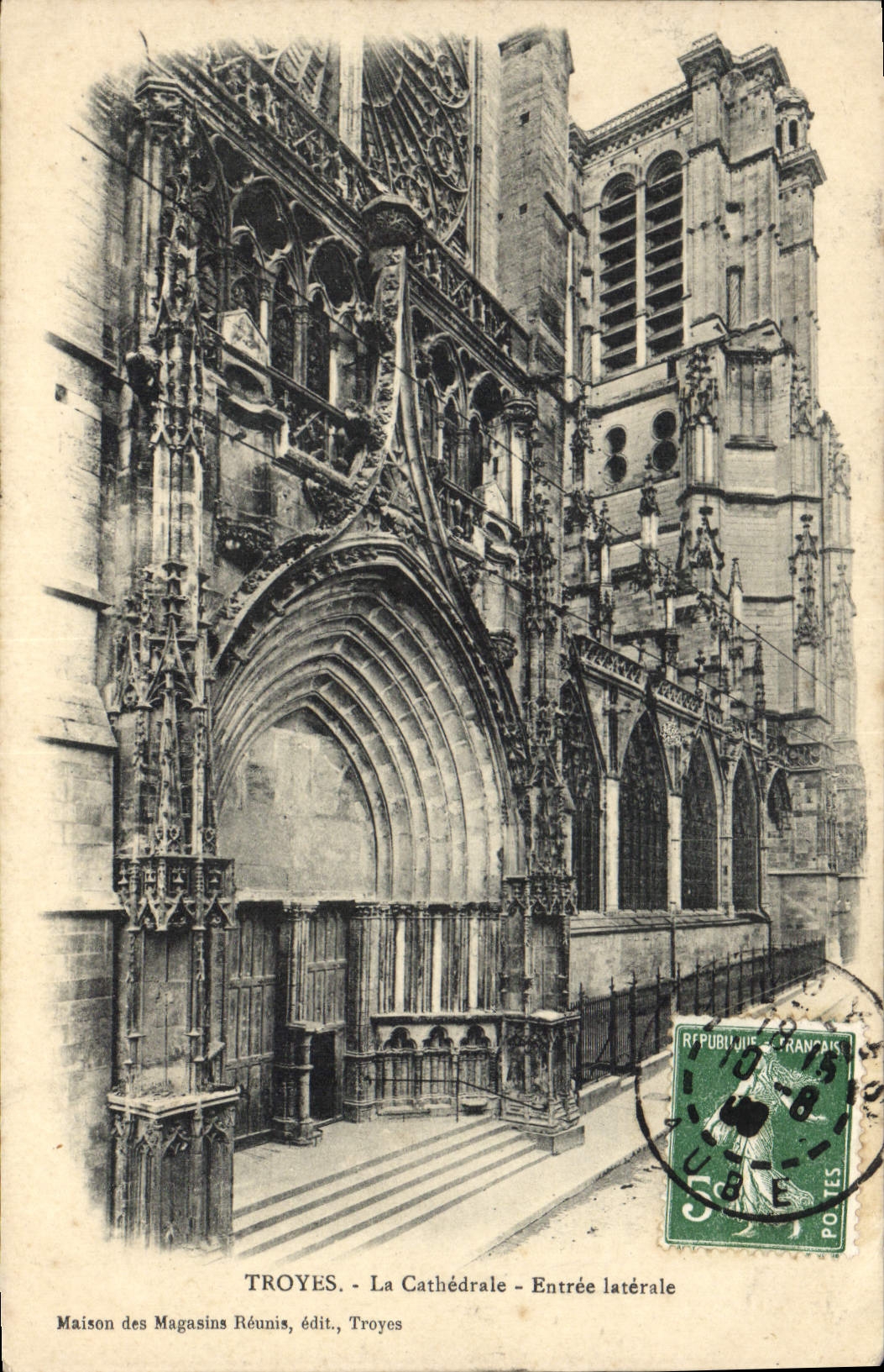 CPA Troyes  La Cathedrale Entree laterale 