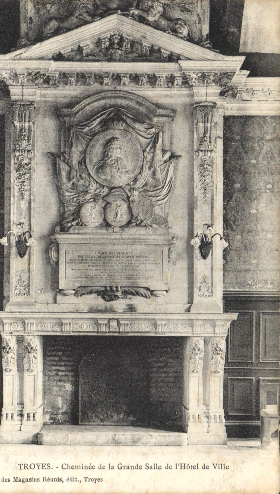 CPA Troyes  Cheminee de la Grande Salle de l'Hotel de Ville 