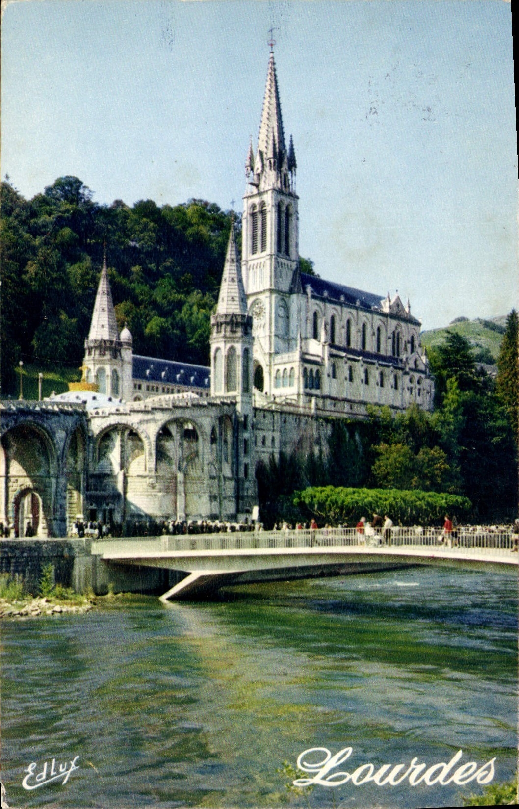 CPA Lourdes La Basilique le Gave et les nouveaux Ponts 