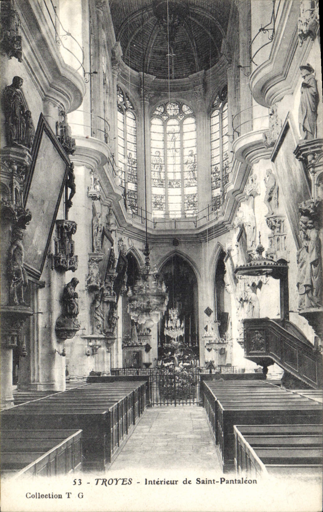 CPA Troyes Interieur de Saint Pantaleon 