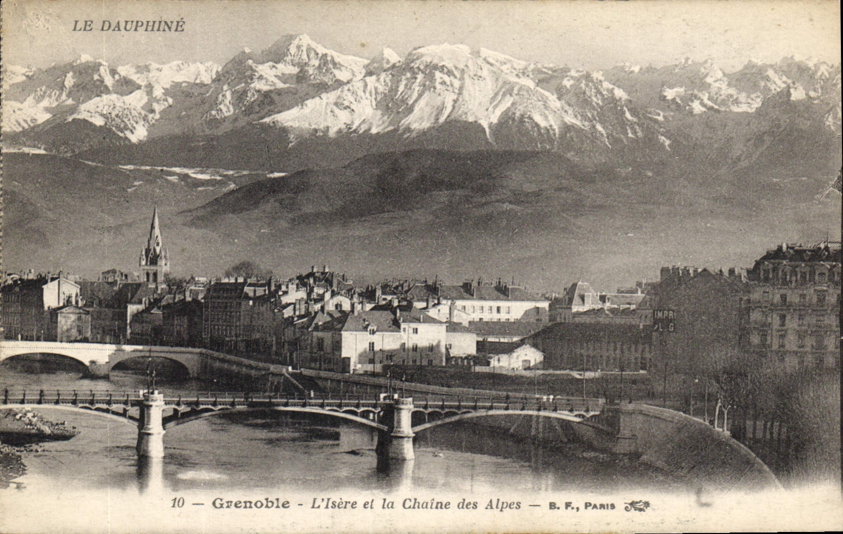 CPA Grenoble L'Isere et la Chaine des Alpes 