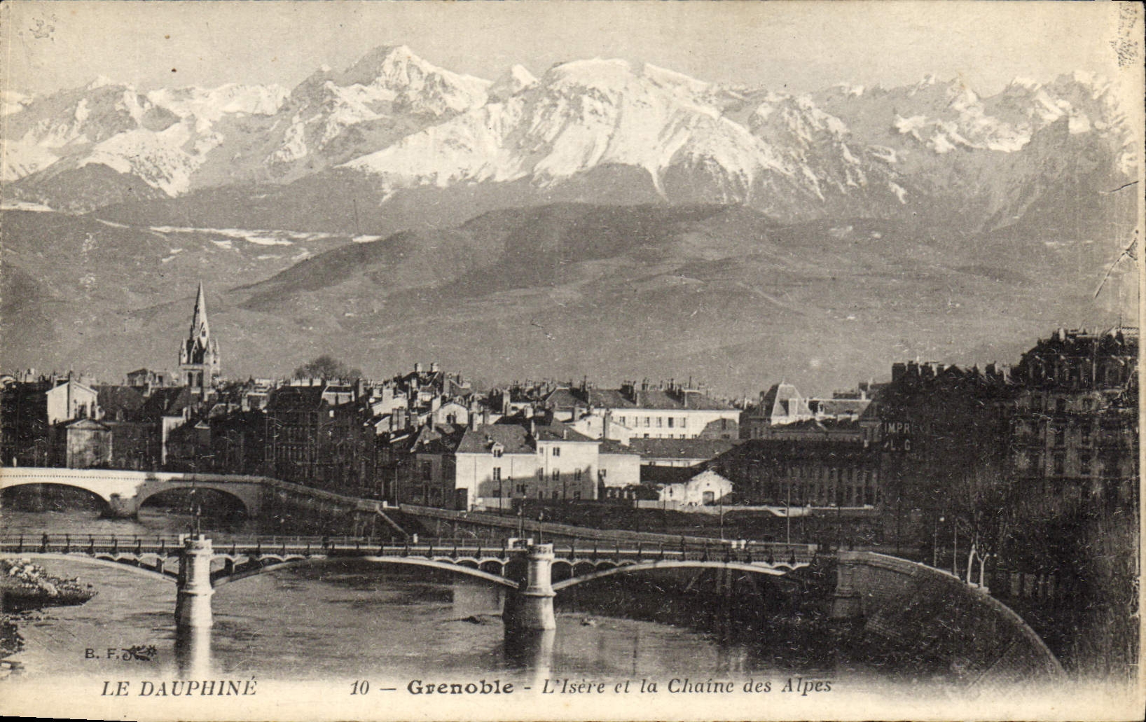 CPA Grenoble L'Isere et la Chaine des Alpes 