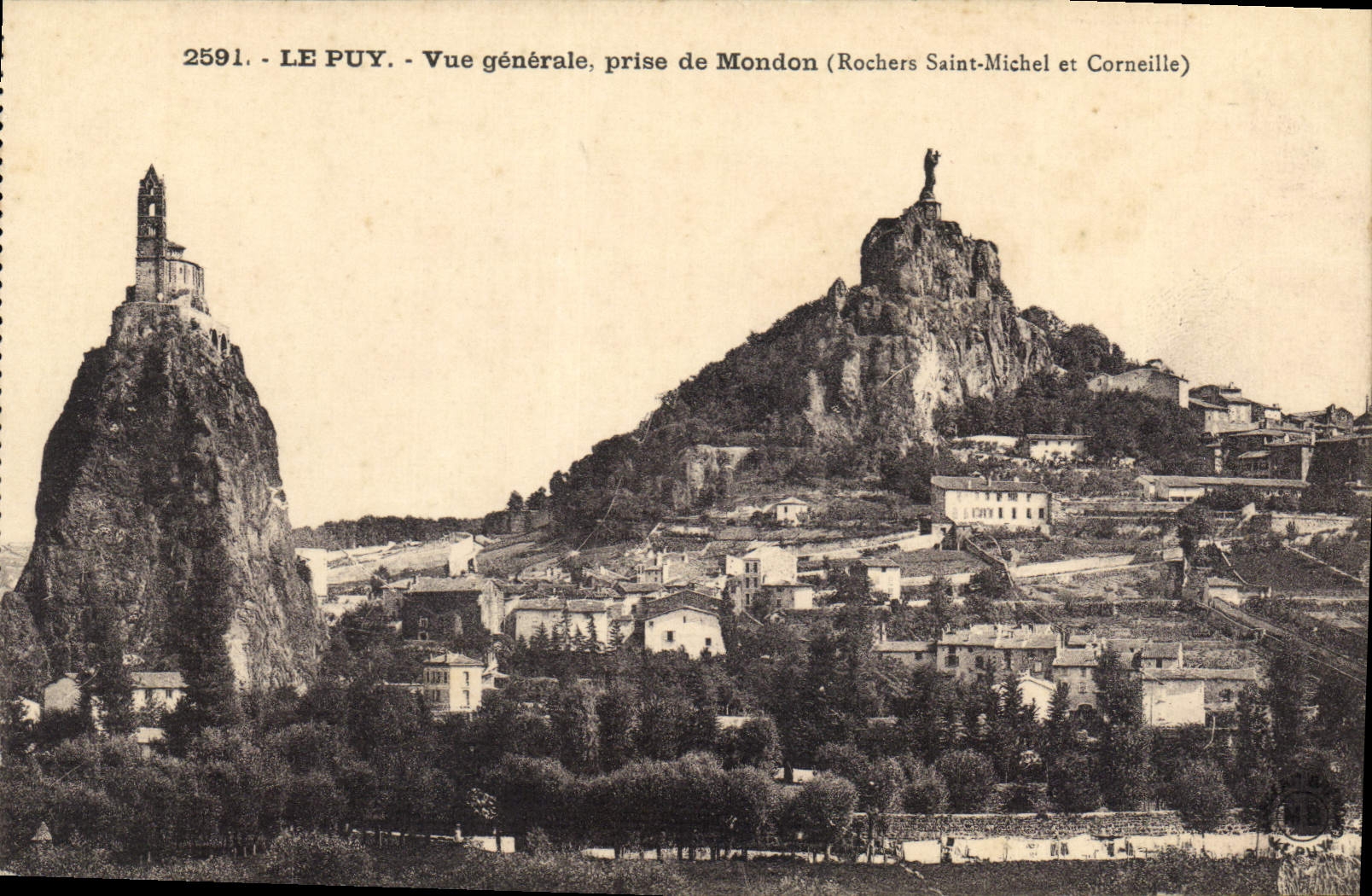 CPA Le Puy Vue generale prise de Mondon Rochers Saint Michel et Corneille 