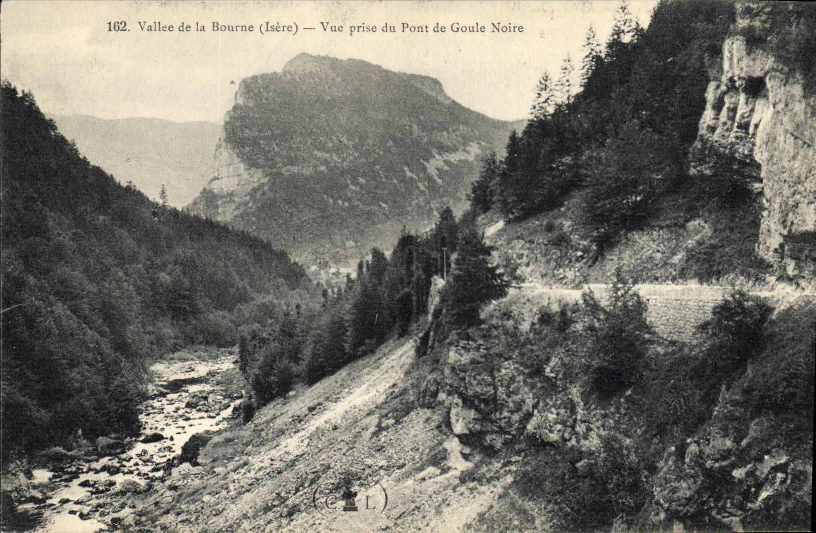 CPA Vallee de la Bourne Isere Vue prise du Pont de Goule Noire 