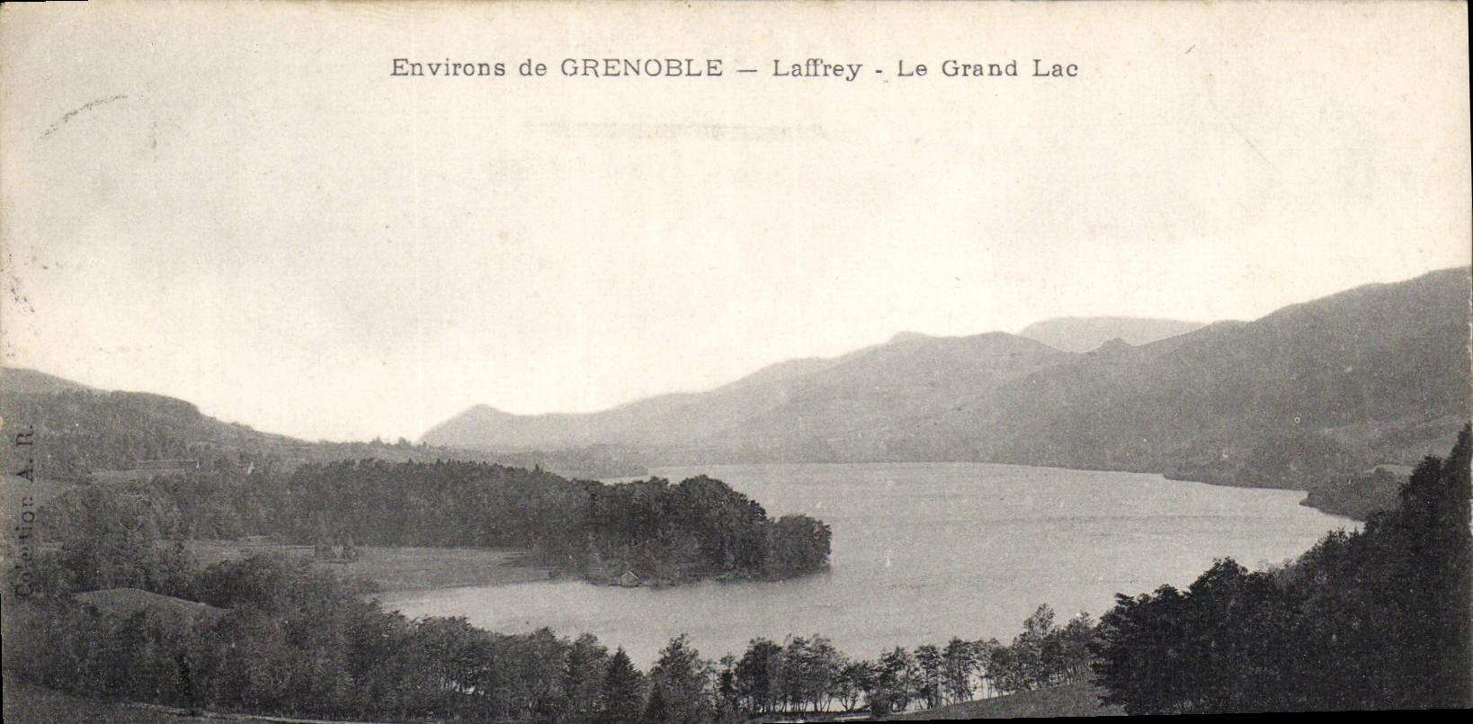 CPA Environs de Grenoble Laffrey Le Grand Lac 