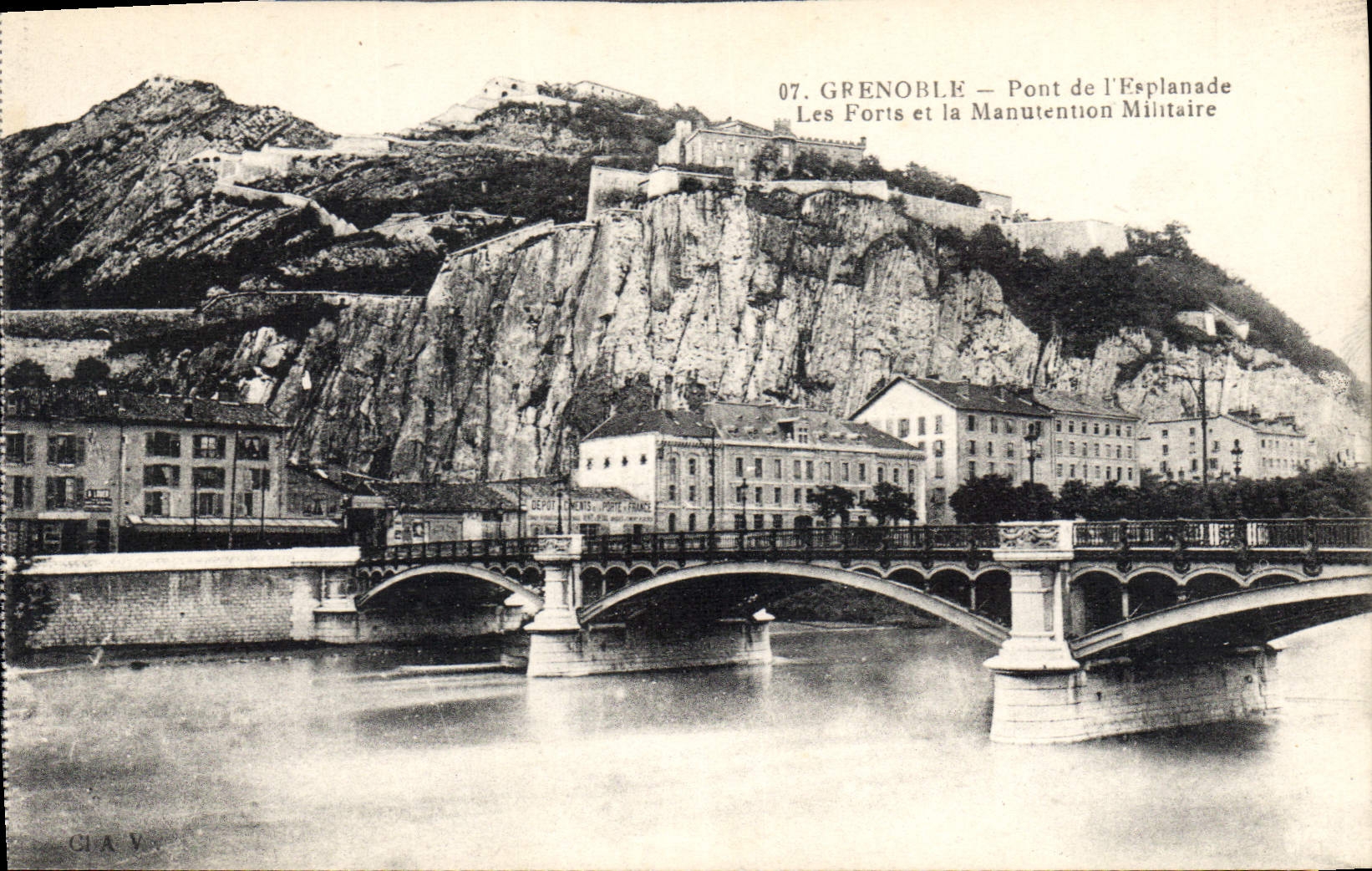 CPA Grenoble Pont de l'Esplanade Les Forts et la Manutention Militaire 