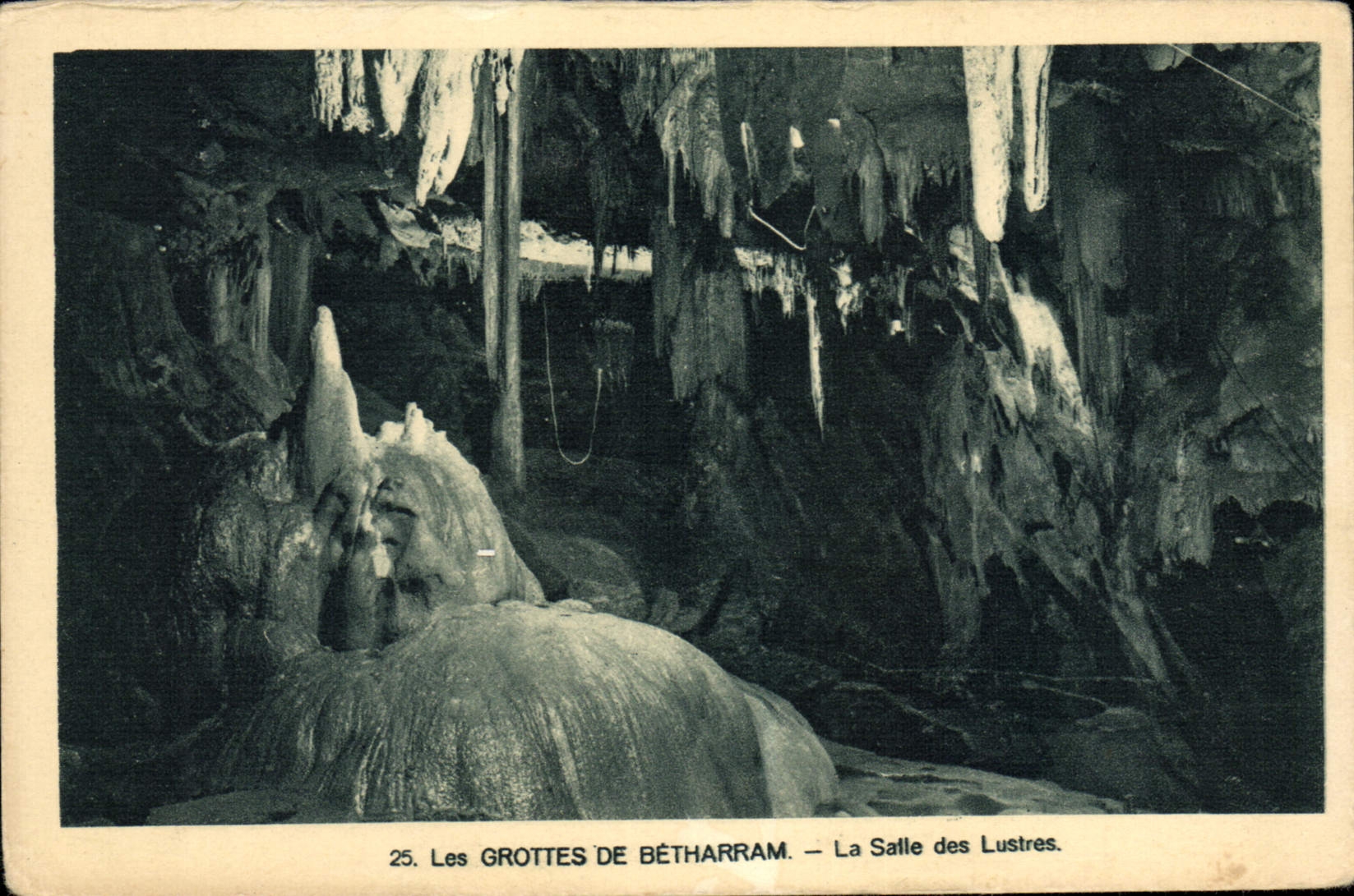 CPA Les Grottes de Betharram La Salle des Lustres 