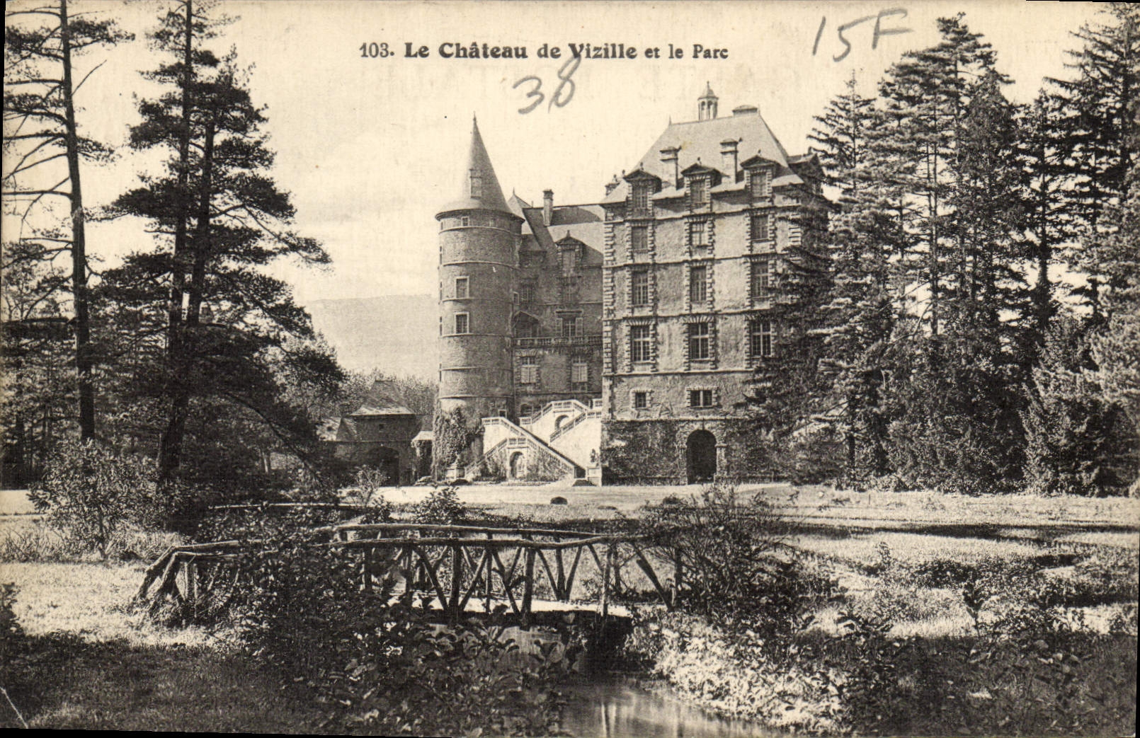 CPA Le Chateau de Vizille et le Parc 